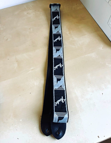 Fender monogram guitar strap - monogram,