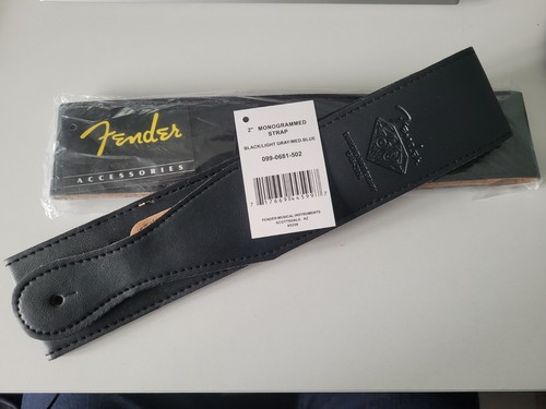 Black embossed guitar strap - ,
