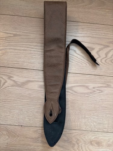 Brown soft leather - brown, guitar